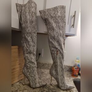 CAPE ROBBIN THIGH HIGH PYTHON PATTERN HEELED BOOTS